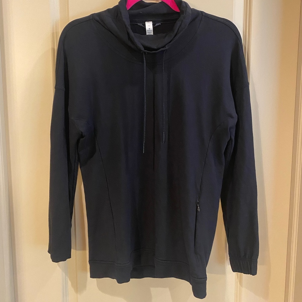 NWOT Women’s Lululemon Drawstring Hoodie!